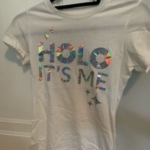 “holo it’s me” limited addition shirt